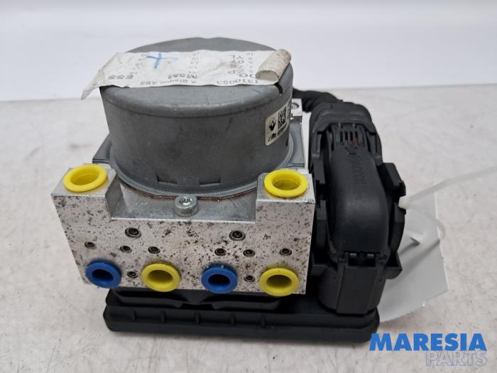 Gebrauchte ABS Pumpe Renault Megane IV (RFBB) 1.6 GT Energy TCe 205 EDC Preis € 199,99 Margenregelung angeboten von Maresia Parts