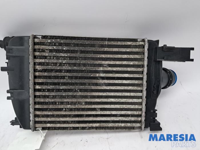 Usados Intercooler Renault Clio IV Estate/Grandtour (7R) 0.9 Energy TCE 90 12V Precio € 50,00 Norma de margen ofrecido por Maresia Parts