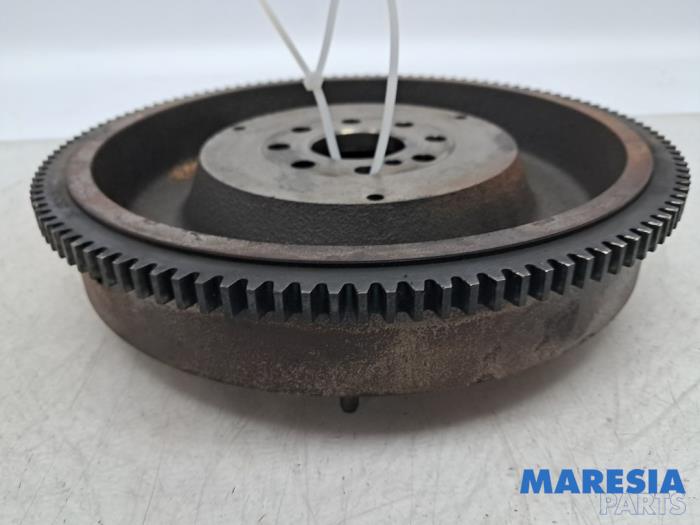 Gebrauchte Schwungrad Fiat 500 (312) 0.9 TwinAir 80 Preis € 175,00 Margenregelung angeboten von Maresia Parts