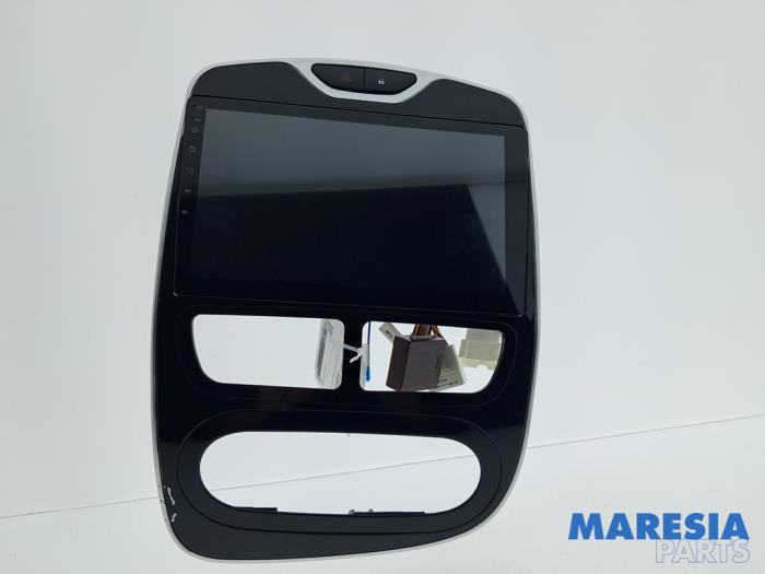 Gebrauchte Radio Renault Clio IV Estate/Grandtour (7R) 0.9 Energy TCE 12V Preis € 100,00 Margenregelung angeboten von Maresia Parts