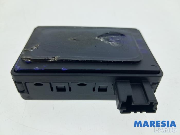 Begagnade Regnsensor Peugeot 207 CC (WB) 1.6 16V Pris € 24,95 Marginaltabell erbjuds av Maresia Parts