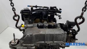 Motor van een Fiat 500C (312) 0.9 TwinAir 85 2013