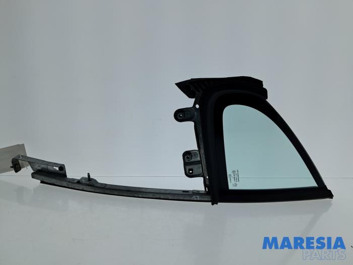 Usados Ventanilla triangular izquierda delante Peugeot 207 CC (WB) 1.6 16V Precio € 35,00 Norma de margen ofrecido por Maresia Parts