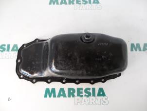 Usagé Couvercle carter Fiat Punto II (188) 1.2 16V 5-Drs. Prix € 25,00 Règlement à la marge proposé par Maresia Parts