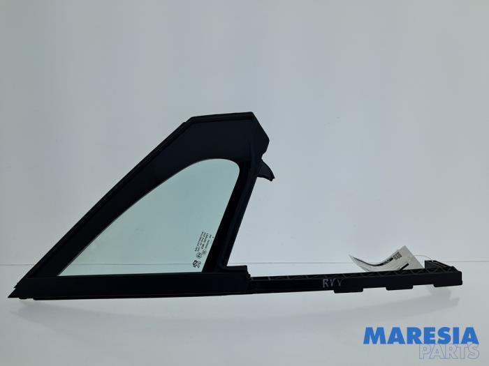 Usados Ventanilla triangular derecha delante Peugeot 208 I (CA/CC/CK/CL) 1.0 Vti 12V PureTech Precio € 34,99 Norma de margen ofrecido por Maresia Parts