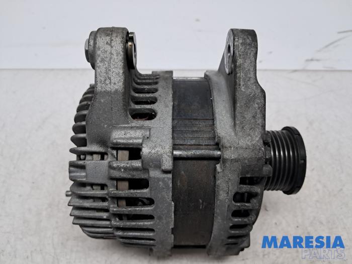 Gebrauchte Dynamo Renault Megane III CC (EZ) 1.4 16V TCe 130 Preis € 50,00 Margenregelung angeboten von Maresia Parts