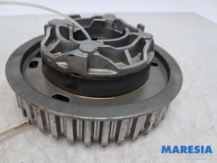 Begagnade Kamaxeldrev Citroen C3 (SX/SW) 1.2 Vti 12V PureTech Pris € 65,00 Marginaltabell erbjuds av Maresia Parts