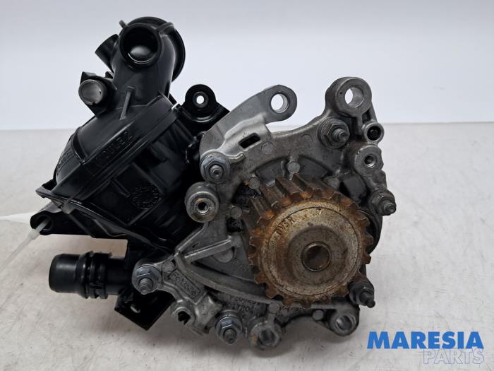 Begagnade Vattenpump Opel Combo Life/Tour 1.5 CDTI 100 Pris € 90,75 Inklusive moms erbjuds av Maresia Parts
