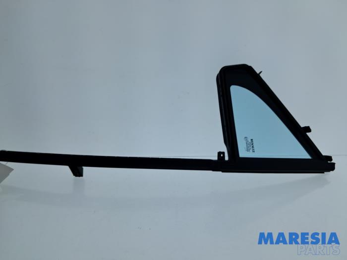 Usados Ventanilla triangular izquierda delante Renault Zoé (AG) 46kW Precio € 60,00 Norma de margen ofrecido por Maresia Parts