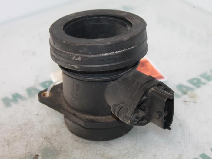 Usagé Débitmètre Fiat Stilo (192A/B) 2.4 20V Abarth 3-Drs. Prix € 35,00 Règlement à la marge proposé par Maresia Parts
