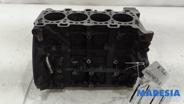 Używane Dolny blok silnika Renault Trafic (1FL/2FL/3FL/4FL) 1.6 dCi 95 Cena € 423,49 Z VAT oferowane przez Maresia Parts