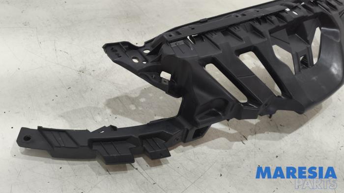 Begagnade Framdelsstöd Peugeot 308 CC (4B) 1.6 16V THP 155 Pris € 49,95 Marginaltabell erbjuds av Maresia Parts