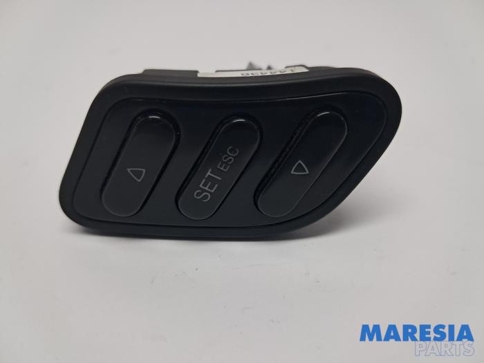 Used On-board computer controller Alfa Romeo Giulietta (940) 1.4 TB 16V MultiAir Price € 25,00 Margin scheme offered by Maresia Parts
