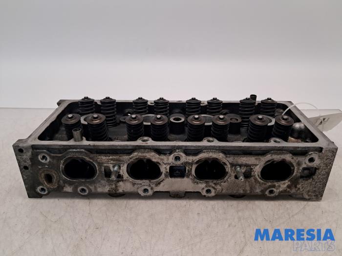 Usagé Culasse Fiat 500 (312) 1.4 16V Prix € 175,00 Règlement à la marge proposé par Maresia Parts