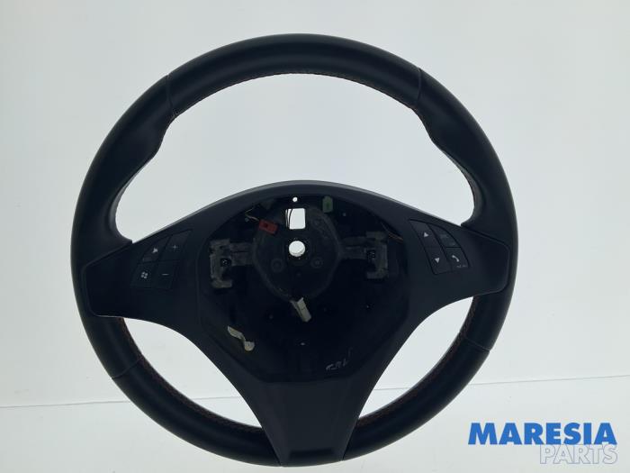 Begagnade Ratt Alfa Romeo Giulietta (940) 1.4 TB 16V MultiAir Pris € 80,00 Marginaltabell erbjuds av Maresia Parts