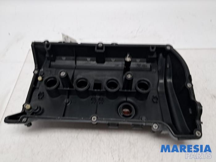 Ventildeckel van een Citroën C5 Aircross I (A4/AC/AJ/AR) 1.6 Hybrid 225 16V 2022