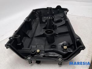 Ventildeckel van een Citroën C5 Aircross I (A4/AC/AJ/AR) 1.6 Hybrid 225 16V 2022