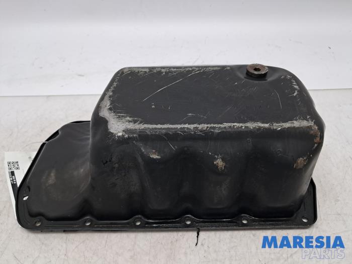 Gebrauchte Ölwanne Citroen C5 Aircross I (A4/AC/AJ/AR) 1.6 Hybrid 225 16V Preis € 30,24 Mit Mehrwertsteuer angeboten von Maresia Parts