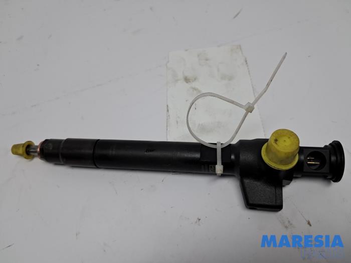 Usagé Injecteurs Opel Vivaro Combi 2.0 CDTI 180 Prix € 121,00 Prix TTC proposé par Maresia Parts