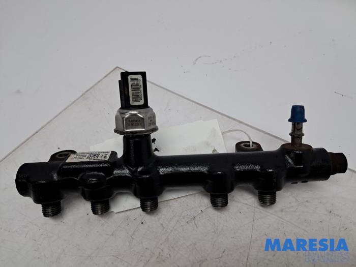 Usagé Système d'injection Opel Vivaro Combi 2.0 CDTI 180 Prix € 72,60 Prix TTC proposé par Maresia Parts