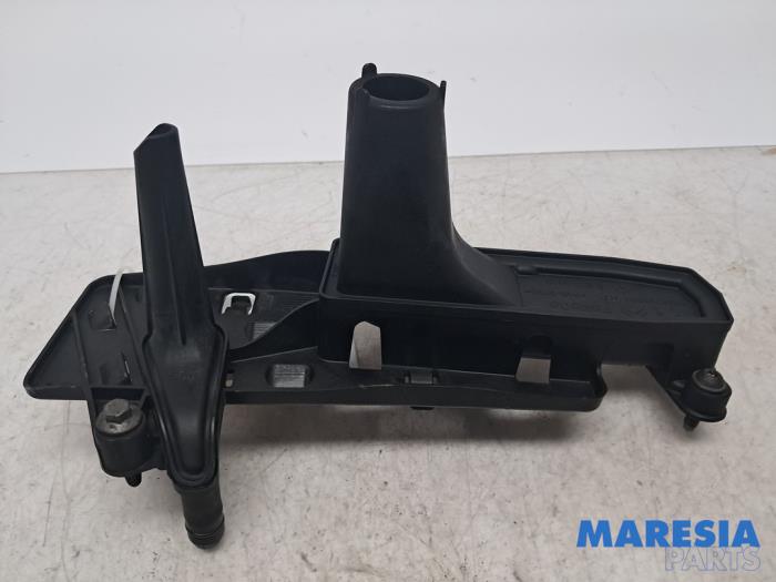 Gebrauchte Öl Ansaugrohr Opel Combo Life/Tour 1.5 CDTI 100 Preis € 42,34 Mit Mehrwertsteuer angeboten von Maresia Parts