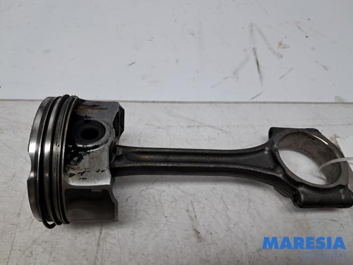Gebrauchte Pleuelstange Peugeot 208 I (CA/CC/CK/CL) 1.2 Vti 12V PureTech 82 Preis € 79,95 Margenregelung angeboten von Maresia Parts
