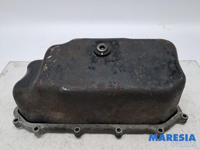 Usagé Couvercle carter Fiat Ducato (250) 2.3 D 150 Multijet Prix € 60,44 Prix TTC proposé par Maresia Parts