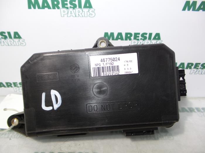 Usagé Ordinateur divers Fiat Stilo (192A/B) 2.4 20V Abarth 3-Drs. Prix € 35,00 Règlement à la marge proposé par Maresia Parts
