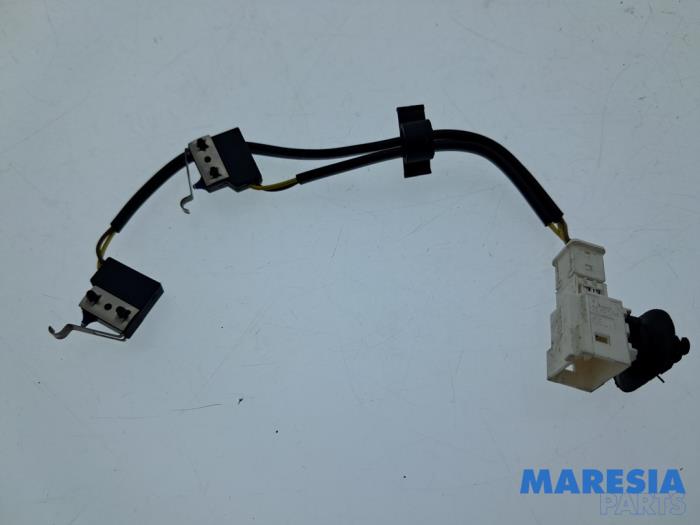 Gebrauchte Cabrio-Dachpositionssensor Peugeot 308 CC (4B) 1.6 16V THP 155 Preis € 75,00 Margenregelung angeboten von Maresia Parts
