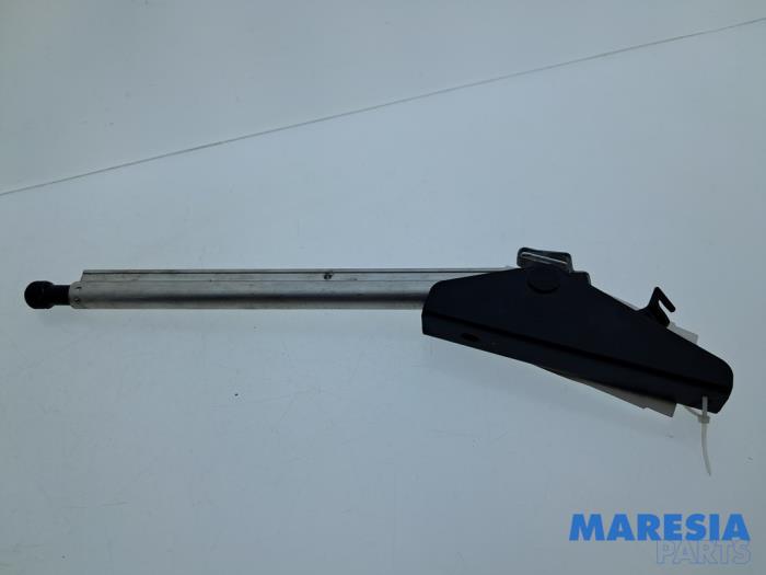 Używane Silownik dachu cabrio Peugeot 308 CC (4B) 1.6 16V THP 155 Cena € 75,00 Procedura marży oferowane przez Maresia Parts