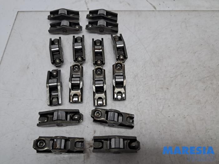 Używane Zapadka Citroen Jumpy 1.5 Blue HDi 100 Cena € 48,40 Z VAT oferowane przez Maresia Parts