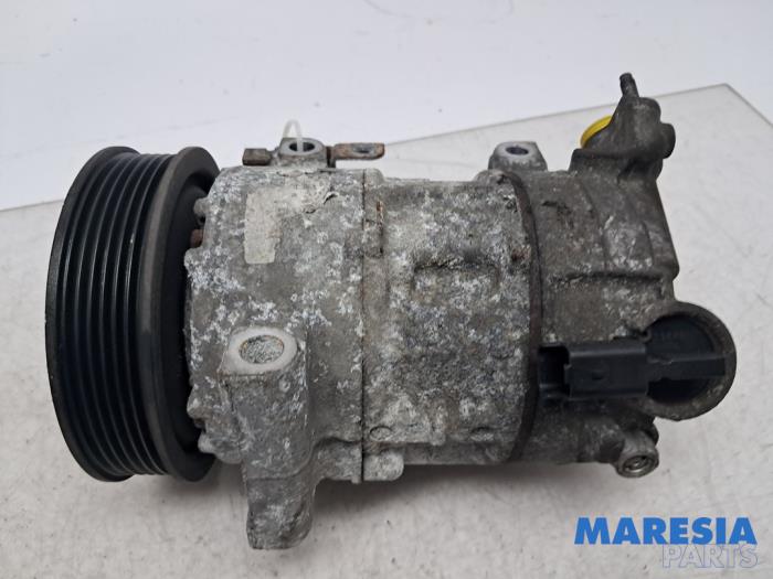 Usagé Pompe clim Peugeot 308 CC (4B) 1.6 16V THP 155 Prix € 210,00 Règlement à la marge proposé par Maresia Parts