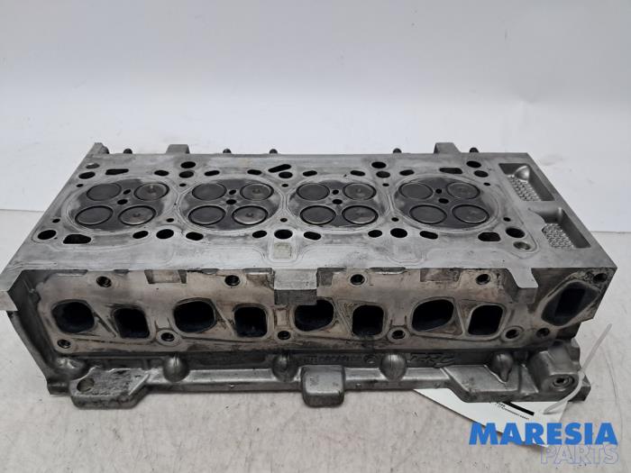 Usagé Culasse Fiat Doblo Cargo (263) 1.3 MJ 16V Euro 4 Prix € 241,94 Prix TTC proposé par Maresia Parts