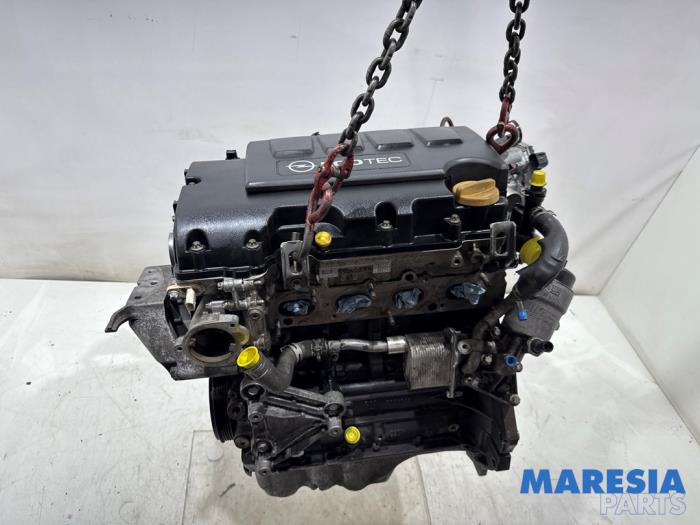 Używane Silnik Opel Astra J Sports Tourer (PD8/PE8/PF8) 1.4 Turbo 16V Cena € 1.050,00 Procedura marży oferowane przez Maresia Parts