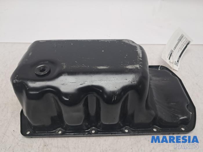Usagé Couvercle carter Citroen Berlingo Cinqspace, Multispace 1.6 VTi 120 16V Prix € 24,99 Règlement à la marge proposé par Maresia Parts