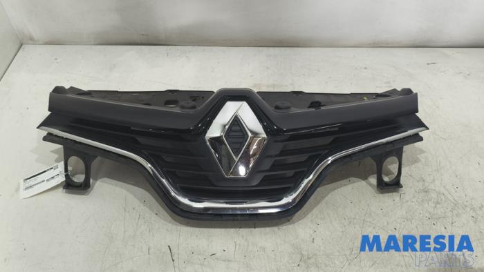 Używane Grill Renault Captur I (2R) 1.2 TCE 16V EDC Cena € 79,95 Procedura marży oferowane przez Maresia Parts