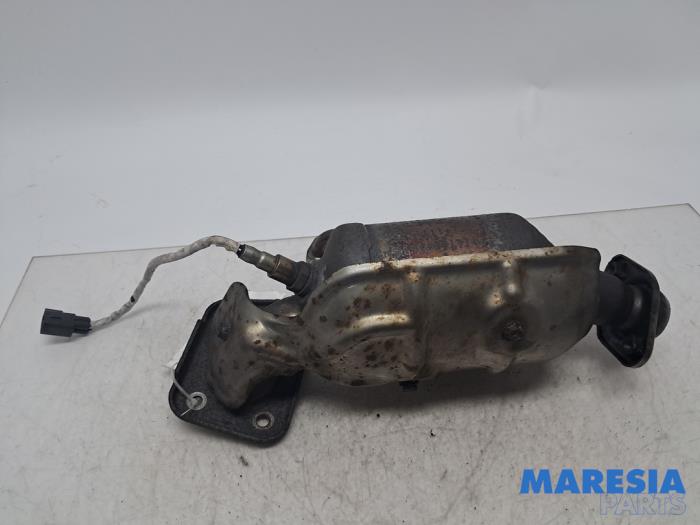 Używane Katalizator Peugeot 108 1.0 12V Cena € 200,00 Procedura marży oferowane przez Maresia Parts