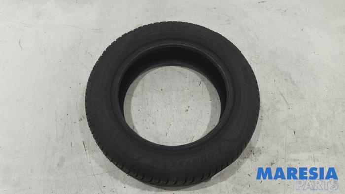 Begagnade Däck Opel Combo Cargo 1.5 CDTI 100 Pris € 36,30 Inklusive moms erbjuds av Maresia Parts