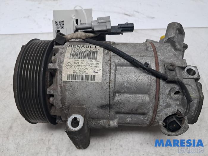 Usagé Compresseur de clim Renault Captur I (2R) 1.2 TCE 16V EDC Prix € 100,00 Règlement à la marge proposé par Maresia Parts