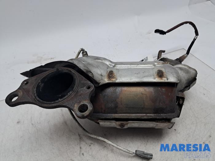 Gebrauchte Katalysator Renault Captur I (2R) 1.2 TCE 16V EDC Preis € 149,95 Margenregelung angeboten von Maresia Parts