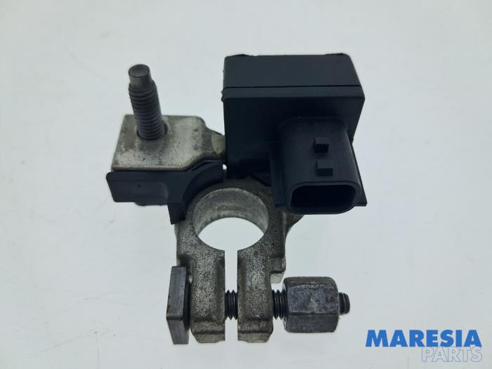 Begagnade Batterisensor Renault Megane III Grandtour (KZ) 1.2 16V TCE 115 Pris € 45,00 Marginaltabell erbjuds av Maresia Parts