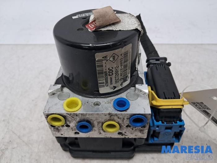 Usagé Bloc ABS Renault Megane III Grandtour (KZ) 1.2 16V TCE 115 Prix € 198,00 Règlement à la marge proposé par Maresia Parts