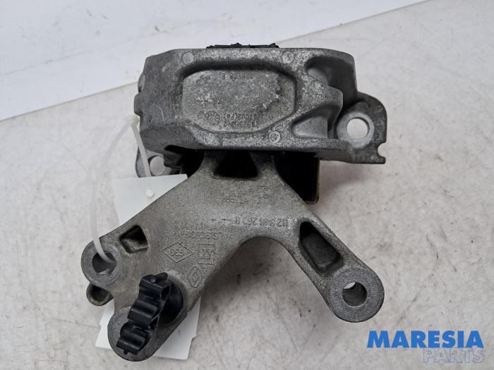Used Engine mount Renault Megane III Grandtour (KZ) 1.2 16V TCE 115 Price € 75,00 Margin scheme offered by Maresia Parts