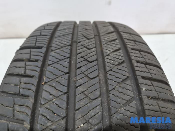 Begagnade Däck Opel Astra J Sports Tourer (PD8/PE8/PF8) 1.4 Turbo 16V Pris € 65,00 Marginaltabell erbjuds av Maresia Parts