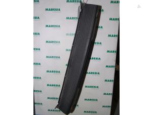 Used Rear bumper component, central Fiat Doblo (223A/119) 1.4 Price € 35,00 Margin scheme offered by Maresia Parts