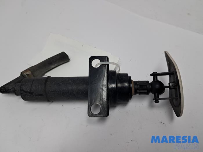Używane Spryskiwacz reflektorów Alfa Romeo MiTo (955) 1.4 Turbo Multi Air 16V Quadrifoglio Verde Cena € 59,99 Procedura marży oferowane przez Maresia Parts