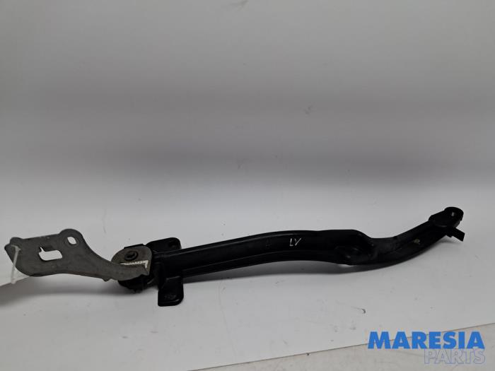 Begagnade Framdelsstöd Peugeot 508 (8D) 1.6 THP 16V Pris € 35,00 Marginaltabell erbjuds av Maresia Parts