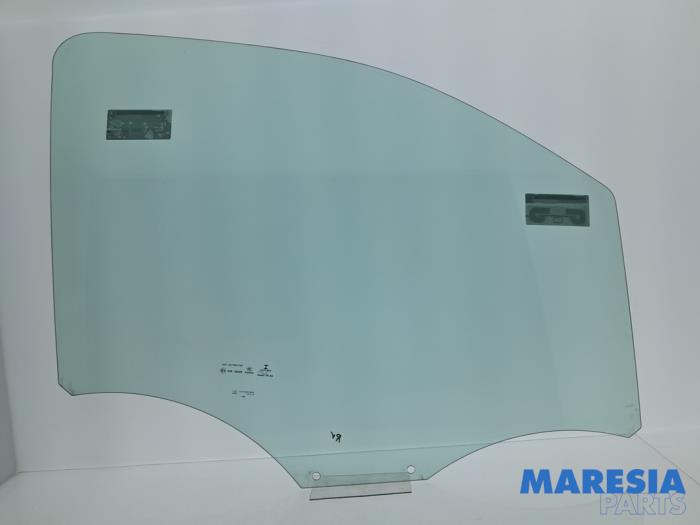 Usados Ventanilla de puerta de 2 puertas derecha Citroen Jumpy 2.0 Blue HDI 180 Precio € 53,24 IVA incluido ofrecido por Maresia Parts