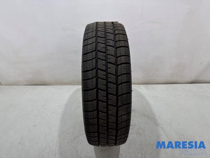 Begagnade Däck Opel Vivaro 1.6 CDTi BiTurbo 125 Pris € 48,40 Inklusive moms erbjuds av Maresia Parts