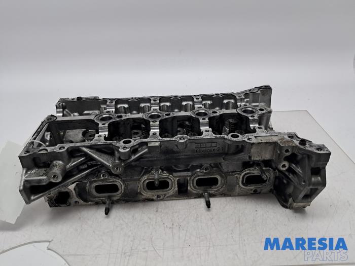 Begagnade Topplock Opel Vivaro 1.6 CDTi BiTurbo 125 Pris på förfrågan erbjuds av Maresia Parts